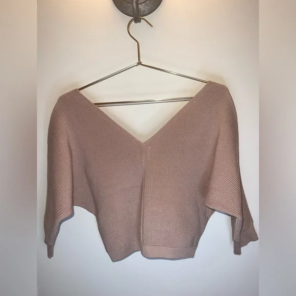 ⭐️Host Pick⭐️ Princess Polly Love More Knit Top Nude Cropped V-Neck NWT - Picture 6 of 9